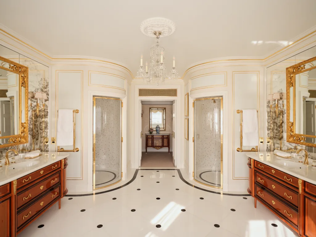 The Prince of Wales Suite Bathroom